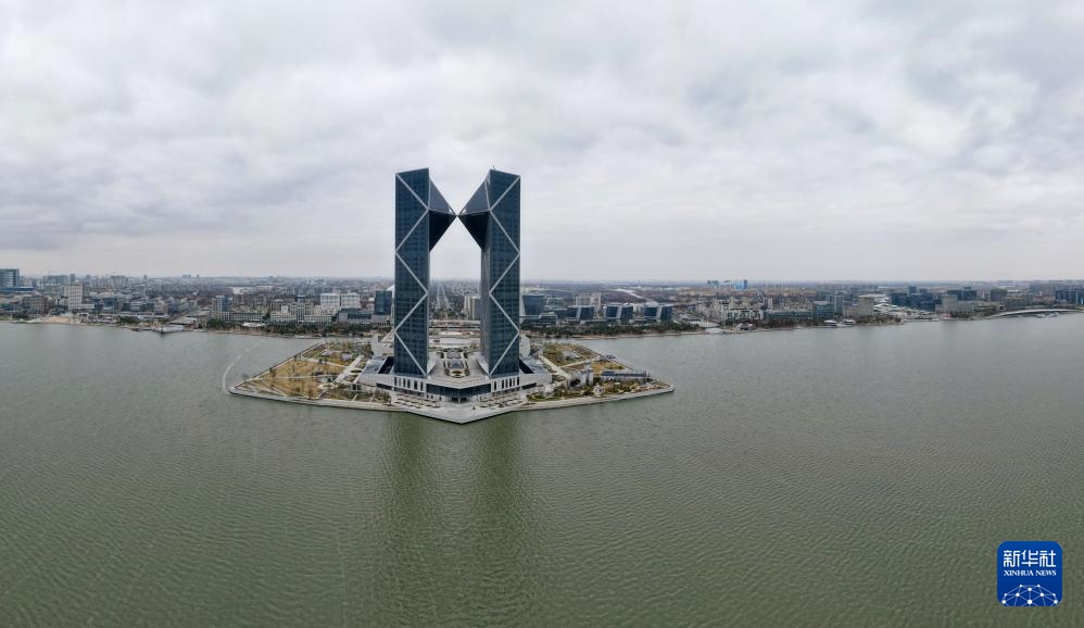 上海:临港新片区中银金融中心竣工 上海:临港新片区中银金融中心竣工