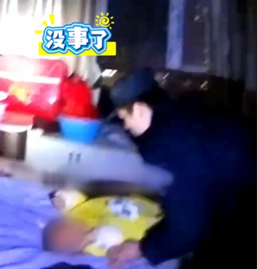 破门！关火！救人！祖孙平安！