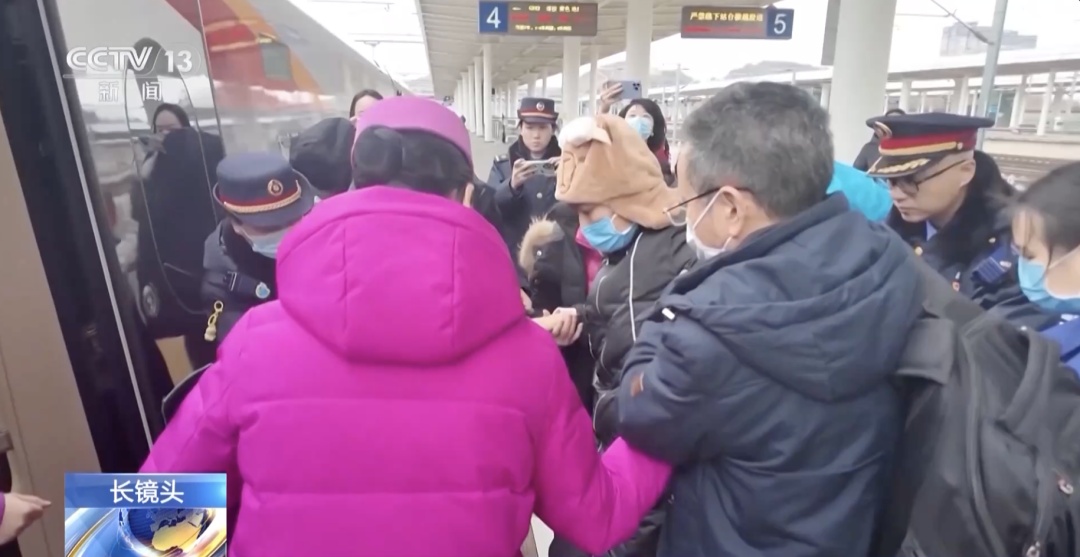 紧急寻亲！大学生患罕见白血病急需移植，才知身世......