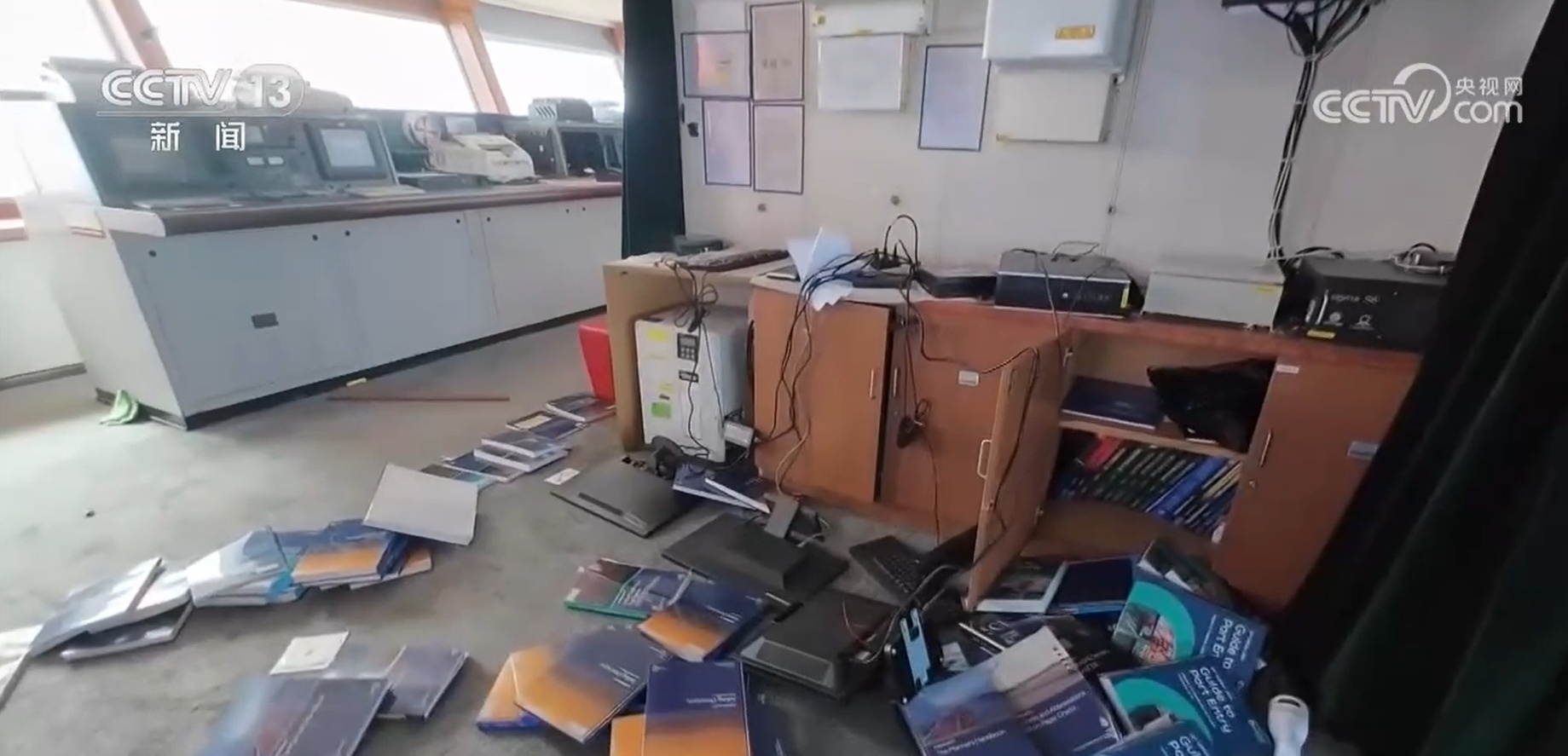 第42次南极考察丨9级风浪中前行 4000米深处取水 马不停蹄开启大洋作业 第42次南极考察丨9级风浪中前行 4000米深处取水 马不停蹄开启大洋作业