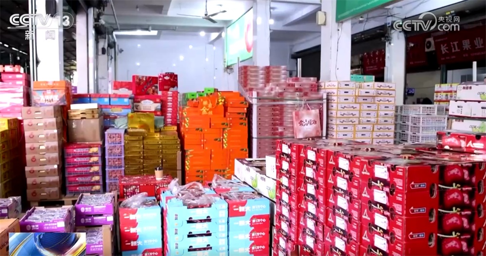 节前消费市场购销旺、“鲜”味浓 百姓“菜篮子”丰盈、“果盘子”新鲜有保障