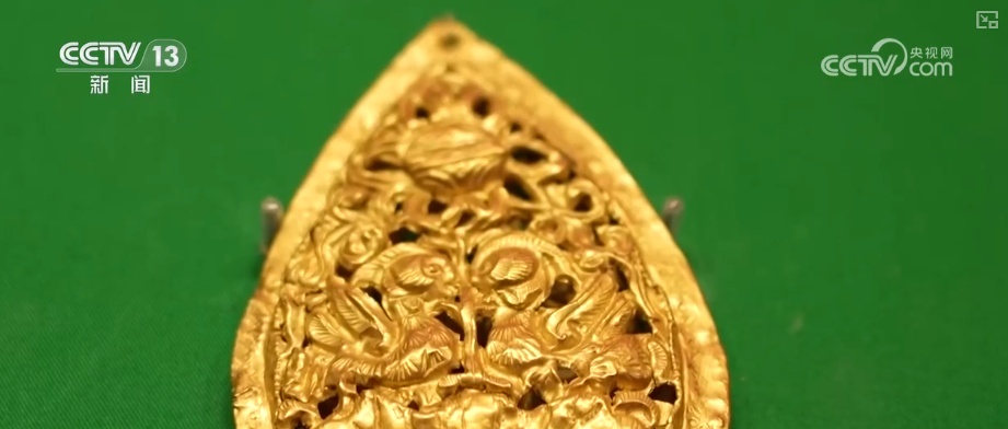 纹饰纹样与赛博光影碰撞、古韵国风成“顶流审美” 中华文化创新表达彰显蓬勃生命力