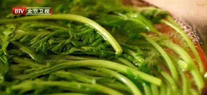 4种冬季蔬菜被低估，比牛奶高钙、比橘子高维C，别错过→