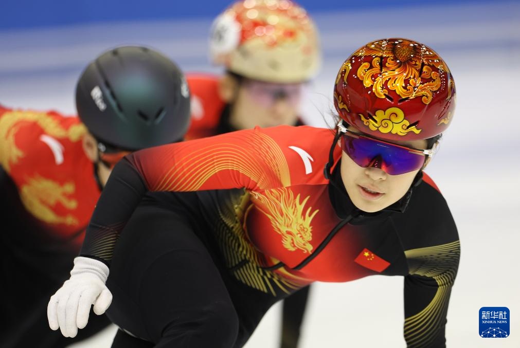 中国短道速滑队备战米兰冬奥会
