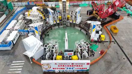 中国启明号刷新竖井掘进世界纪录