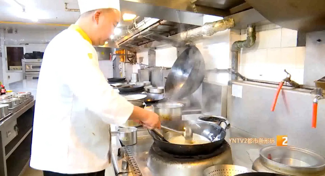 解锁年夜饭新吃法!昆明酒店推外送套餐,硬菜吃到爽 解锁年夜饭新吃法!昆明酒店推外送套餐,硬菜吃到爽