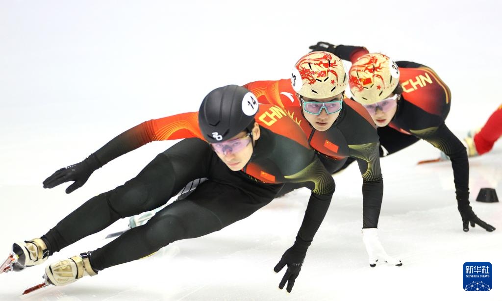 中国短道速滑队备战米兰冬奥会