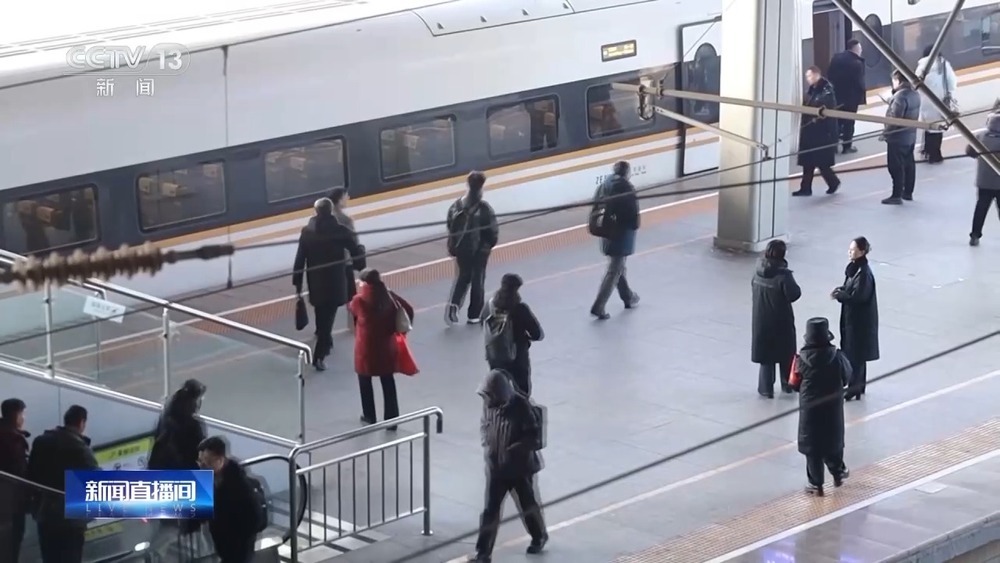 牵着手别松开！春运出行，车站这些区域最易让孩子走失