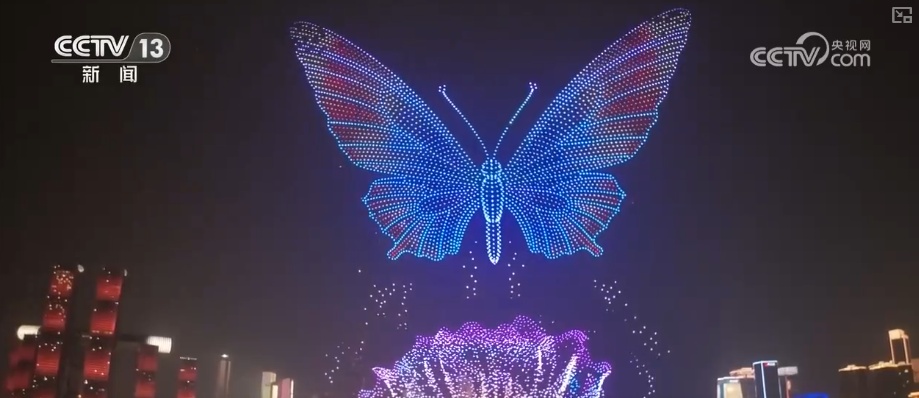 纹饰纹样与赛博光影碰撞、古韵国风成“顶流审美” 中华文化创新表达彰显蓬勃生命力