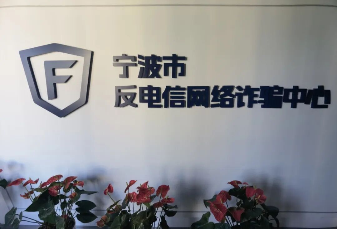 拍几张照就能赚钱？这可能是掏空你钱包的开始