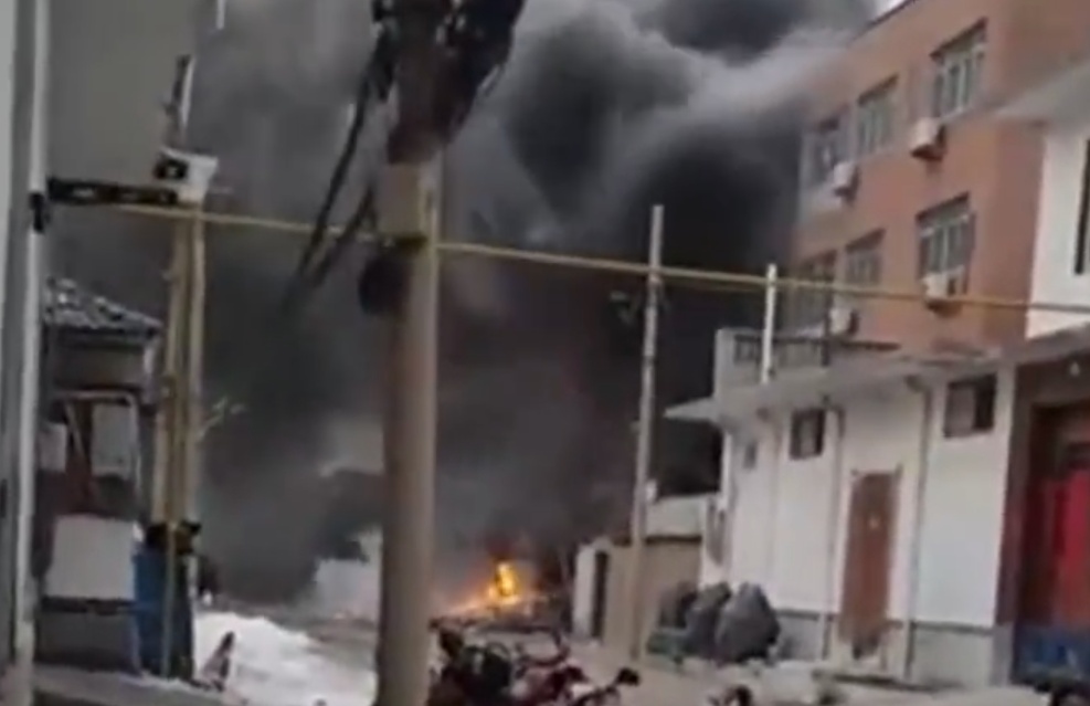 整整2吨!广东2人“囤积癖”大爆发?紧急提醒:这些东西别囤,是在藏“炸弹” 整整2吨!广东2人“囤积癖”大爆发?紧急提醒:这些东西别囤,是在藏“炸弹”