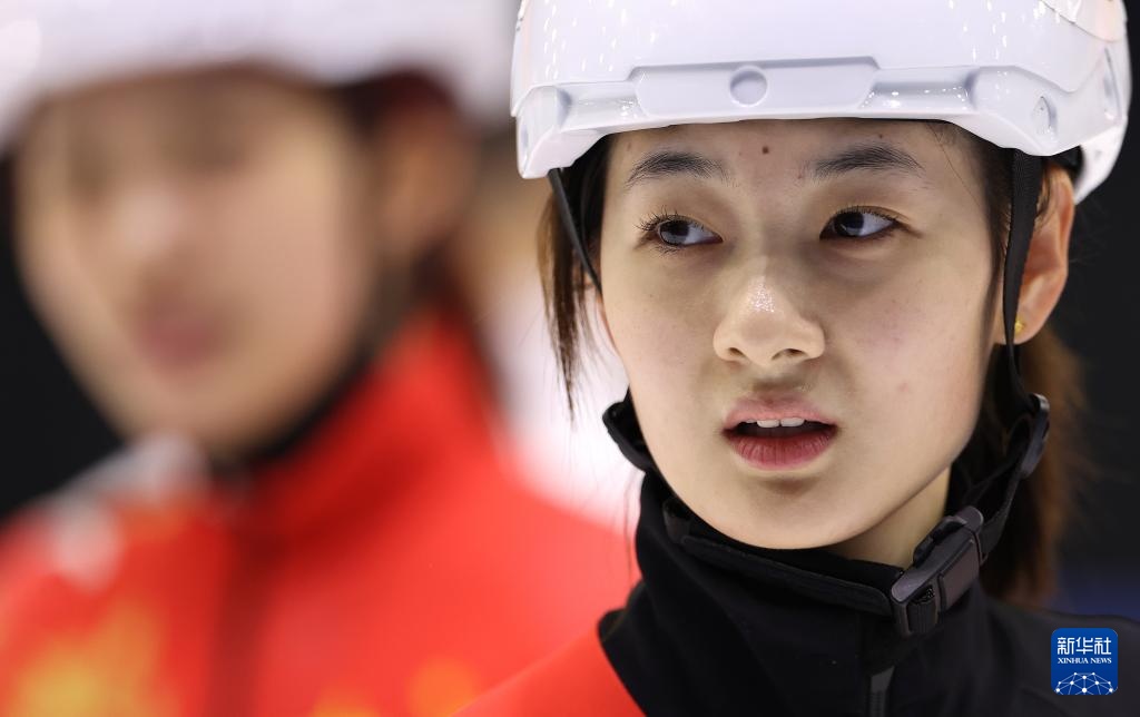 中国短道速滑队备战米兰冬奥会