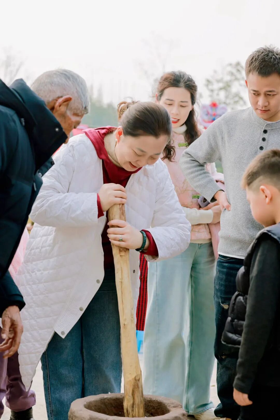 花5万请全村吃饭，只为找回儿时年味？这个四川姑娘的坝坝宴4年办了4次
