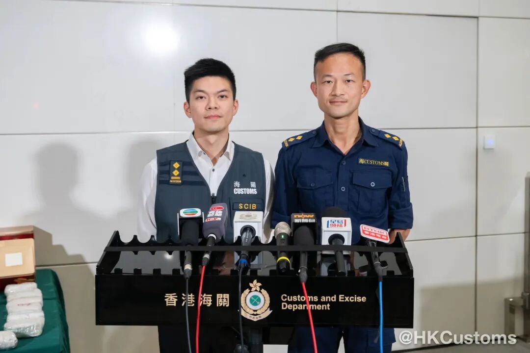 香港海关：破获219公斤白银走私案