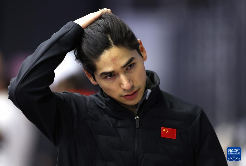 中国短道速滑队备战米兰冬奥会