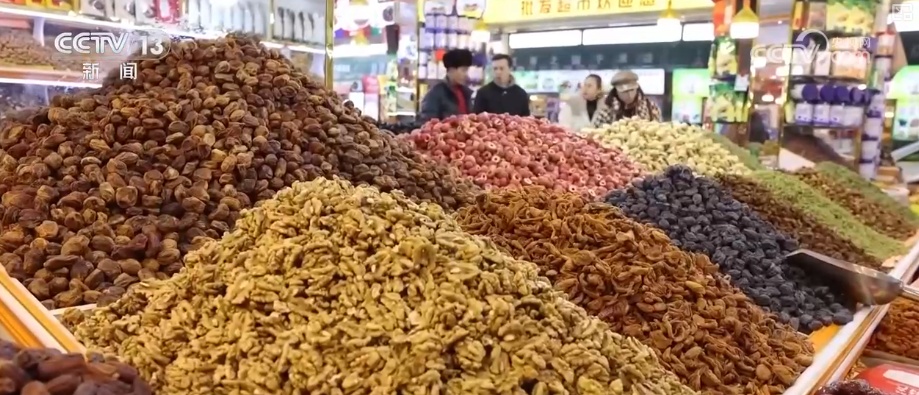 多彩集市透着浓浓年味藏着经济活力 品质升级助力“年经济”焕彩焕新