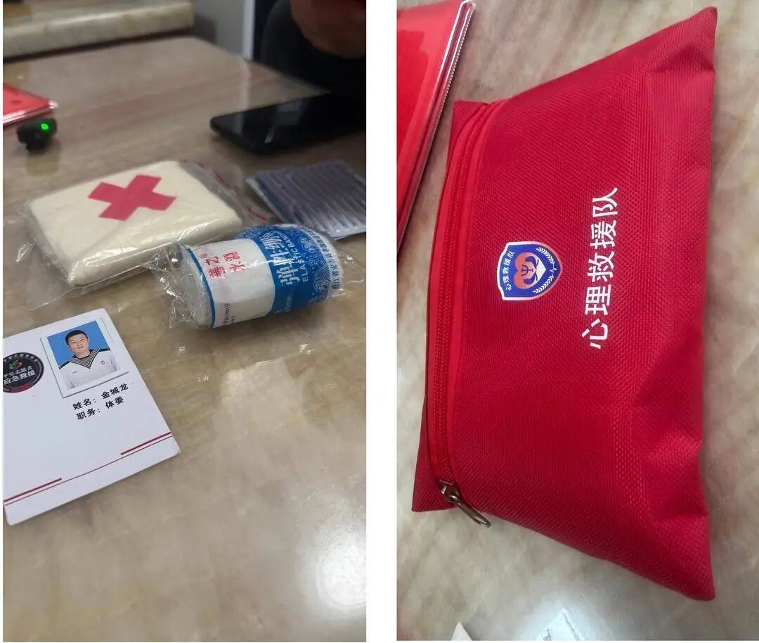 他的素描里,全是穿军装的样子……英雄金城龙,一路走好! 他的素描里,全是穿军装的样子……英雄金城龙,一路走好!