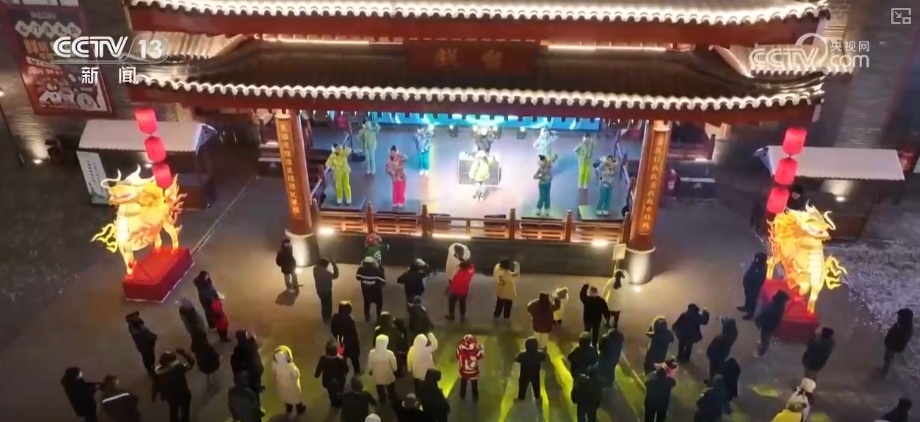 多彩集市透着浓浓年味藏着经济活力 品质升级助力“年经济”焕彩焕新