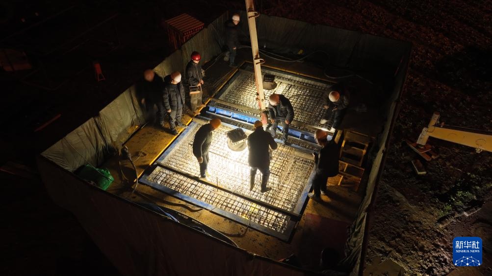 合池铁路全线首个桥墩完成浇筑