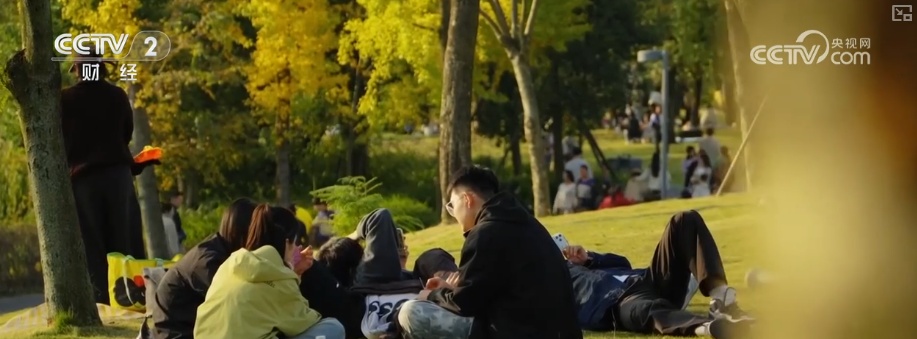 露营、滑雪升温撬动万亿级市场“多点开花” 装备企业顺势发力多维扩容
