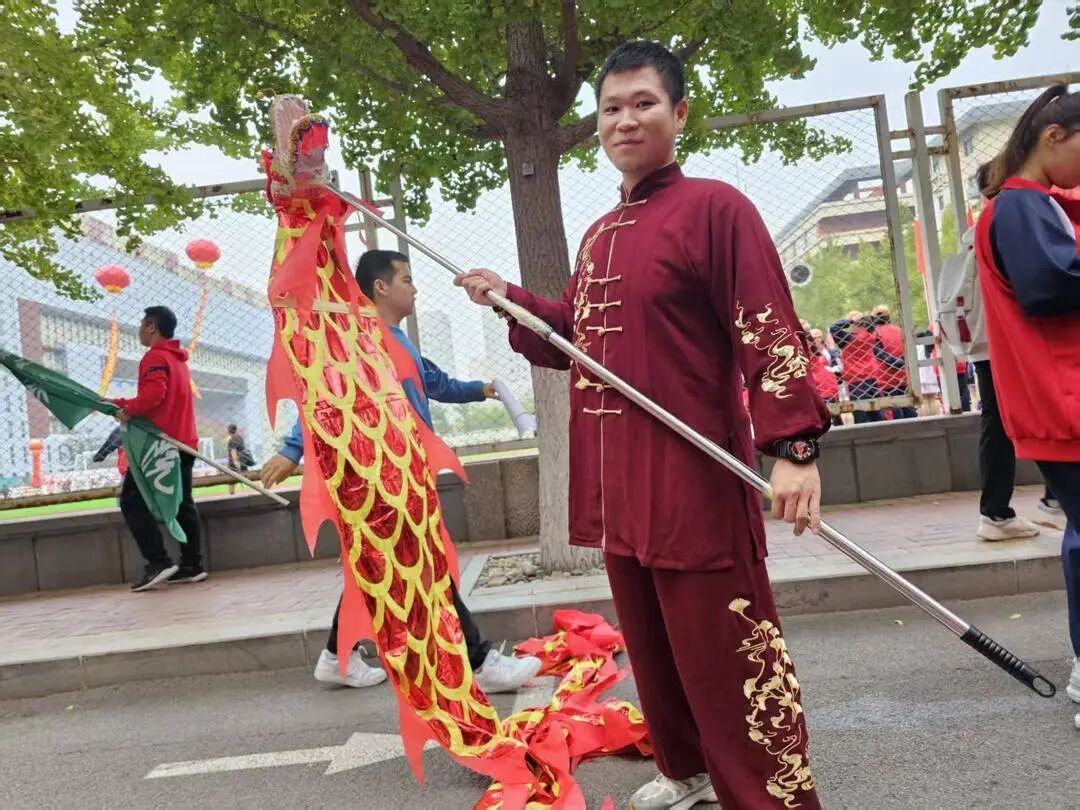 他的素描里,全是穿军装的样子……英雄金城龙,一路走好! 他的素描里,全是穿军装的样子……英雄金城龙,一路走好!