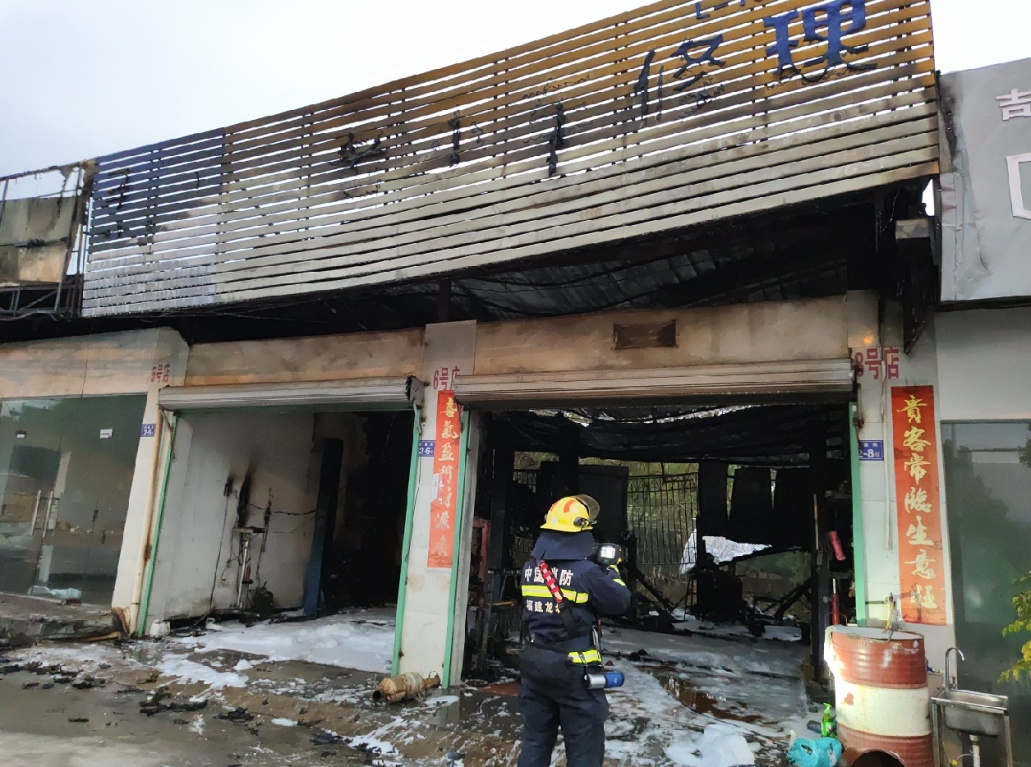 煮锅面，一间店铺烧没了！这个疏忽不能有……