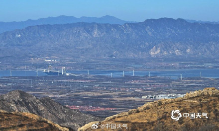 北京冬日暖阳在线 官厅水库冰封水面开始融化 北京冬日暖阳在线 官厅水库冰封水面开始融化