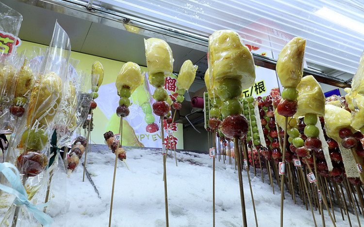 “冰”糖葫芦、“冰糖”葫芦？网友热议东北“冻货”正宗吃法