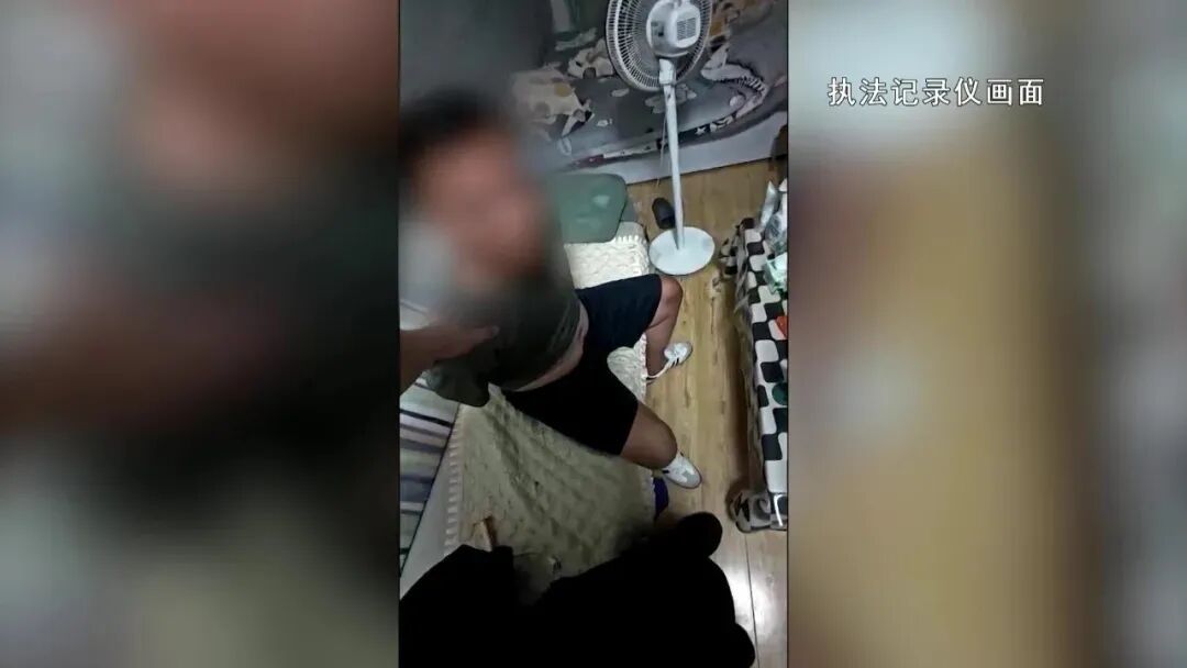 与100多名女性保持暧昧关系，假飞行员落网！细节披露