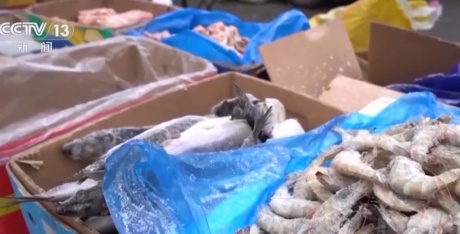 “冰”糖葫芦、“冰糖”葫芦？网友热议东北“冻货”正宗吃法