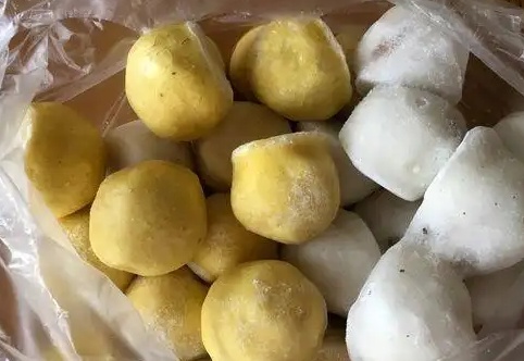 “冰”糖葫芦、“冰糖”葫芦？网友热议东北“冻货”正宗吃法