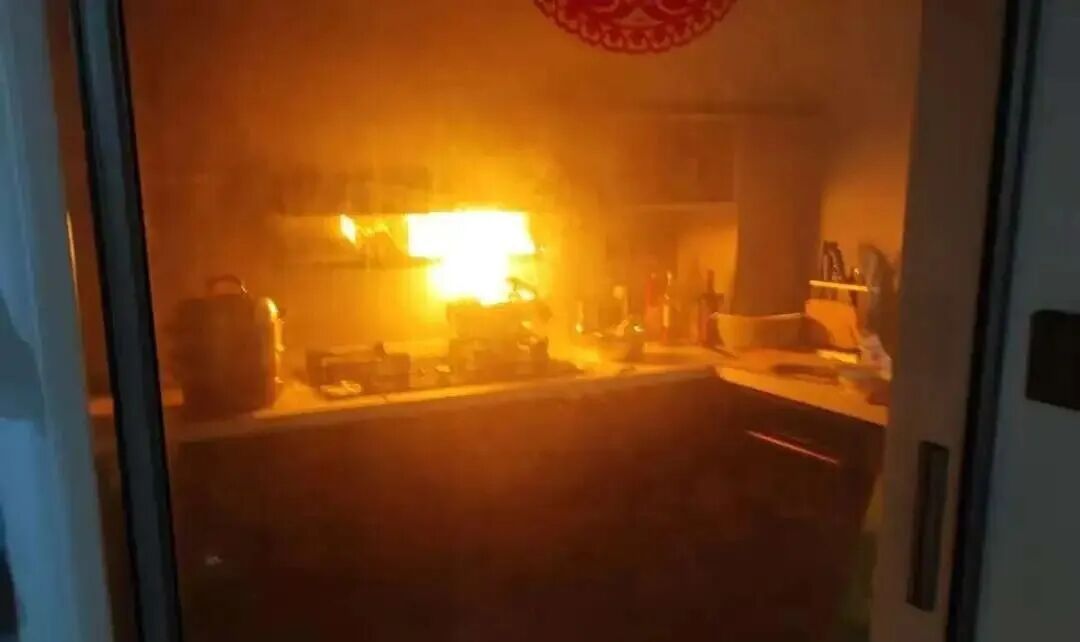 煮锅面，一间店铺烧没了！这个疏忽不能有……