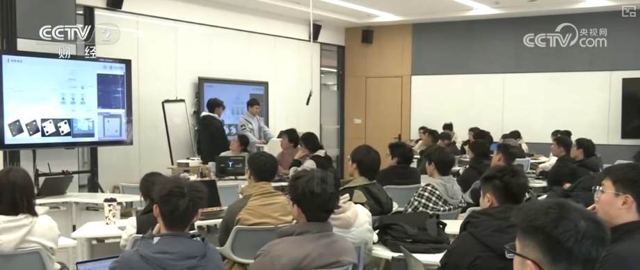 从0到1构建发展新引擎 人才“活水”+资金“活水”推动新兴产业“加速跑”