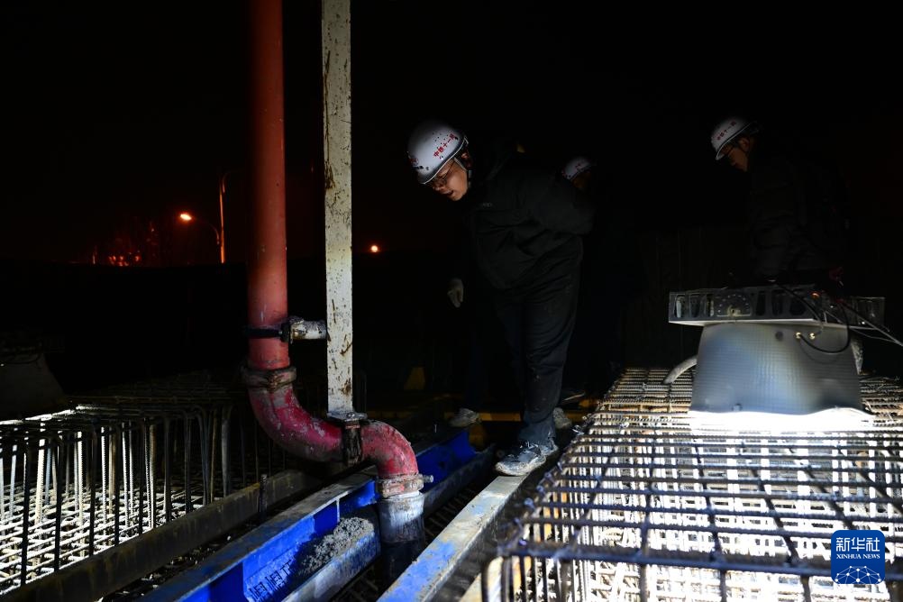 合池铁路全线首个桥墩完成浇筑