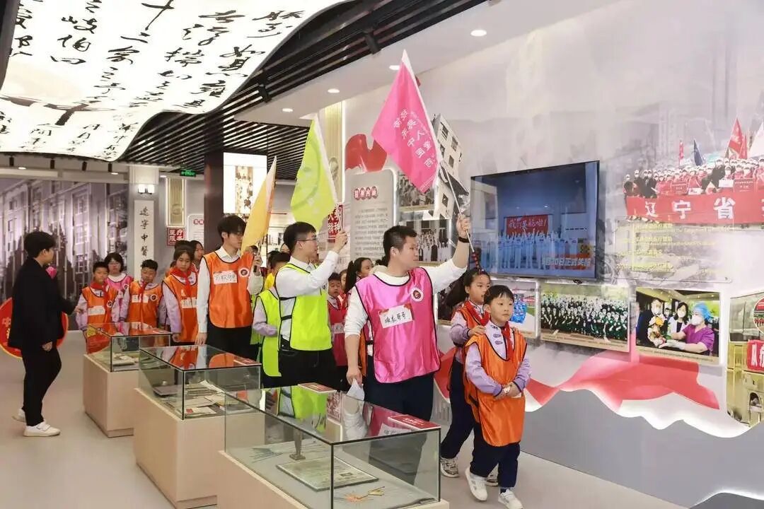 他的素描里,全是穿军装的样子……英雄金城龙,一路走好! 他的素描里,全是穿军装的样子……英雄金城龙,一路走好!