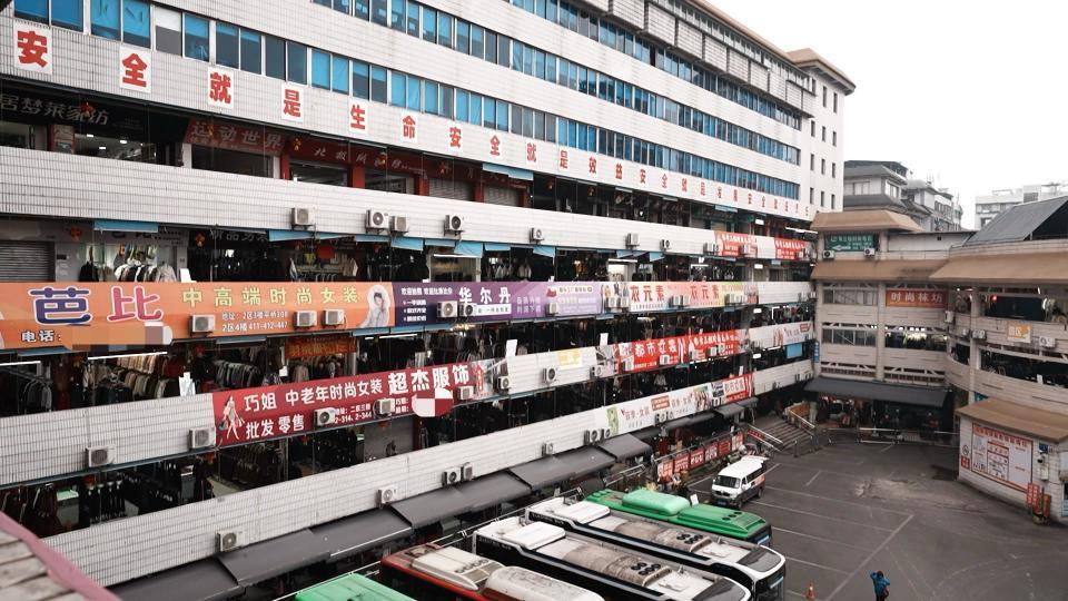 四川泸州“花坛埋尸案”背后：一对父子被撕裂的28年