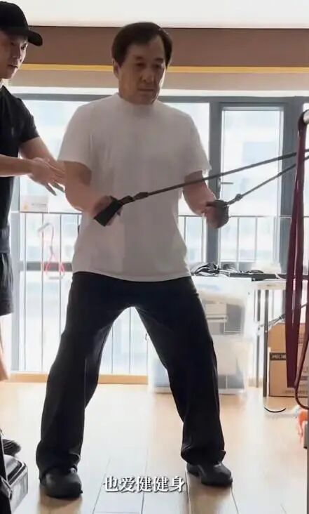 成龙自曝确诊ADHD，在线求支招！不少网友惊讶：感觉自己症状“全中”