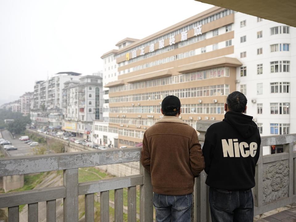 四川泸州“花坛埋尸案”背后：一对父子被撕裂的28年