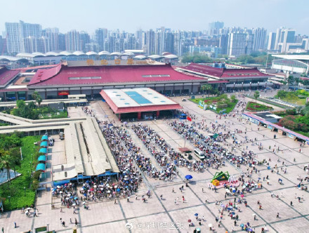 提前拉开“春运”序幕 拱北口岸单日客流再创新高 提前拉开“春运”序幕 拱北口岸单日客流再创新高