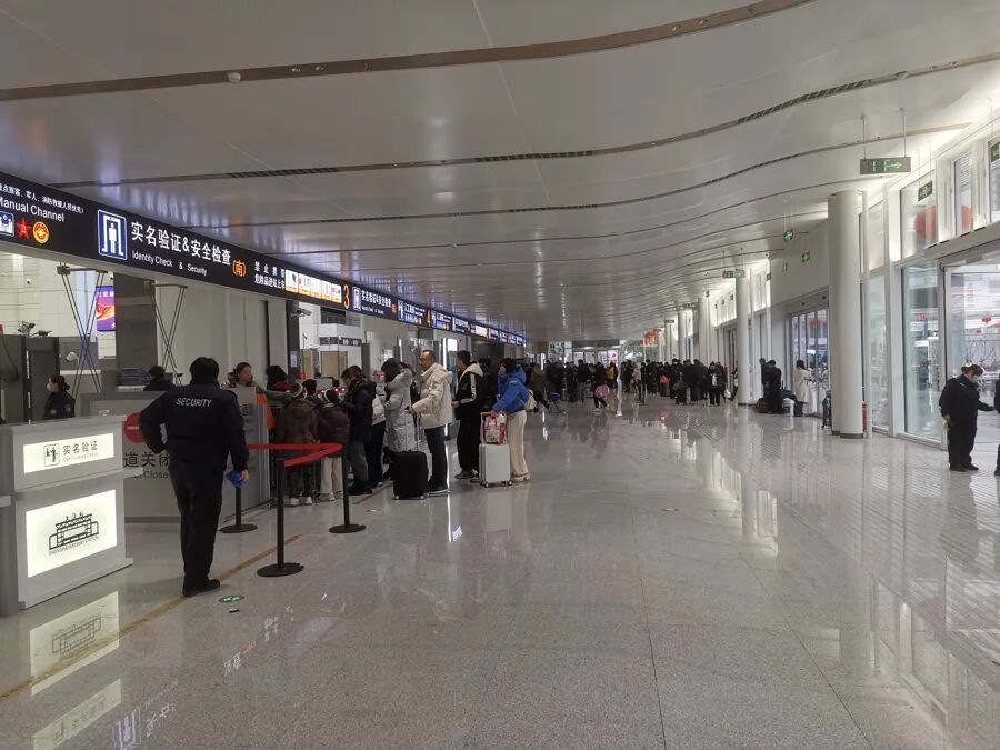 今起抢票！上海站南进站口升级启用...上海铁警提醒→