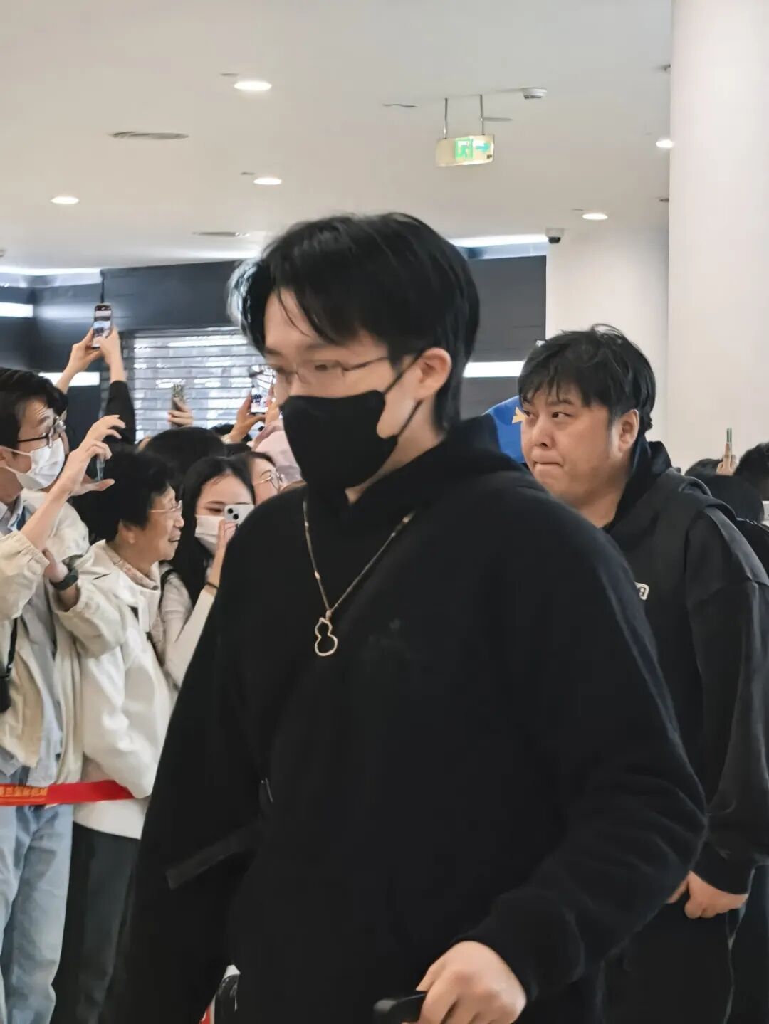 国乒今日抵达海口!赛馆啥样?一睹为快→ 国乒今日抵达海口!赛馆啥样?一睹为快→