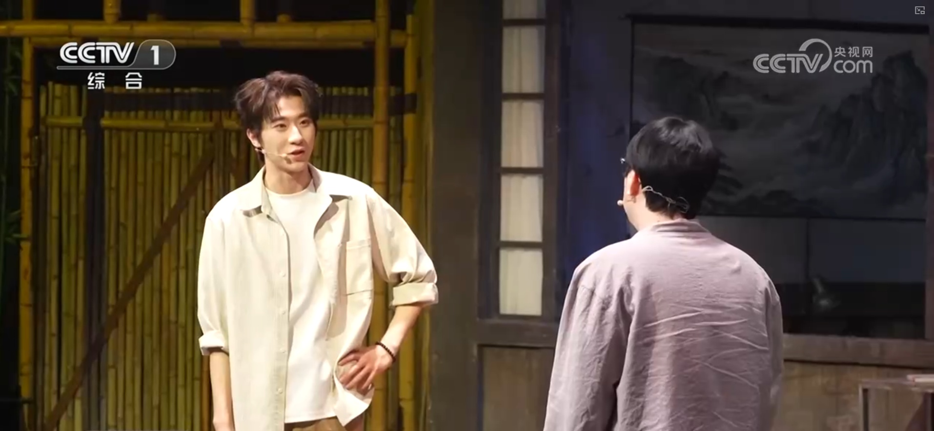 市场火、消费热、“马”上迎新春!各地举办多彩活动点亮传统中国年 市场火、消费热、“马”上迎新春!各地举办多彩活动点亮传统中国年