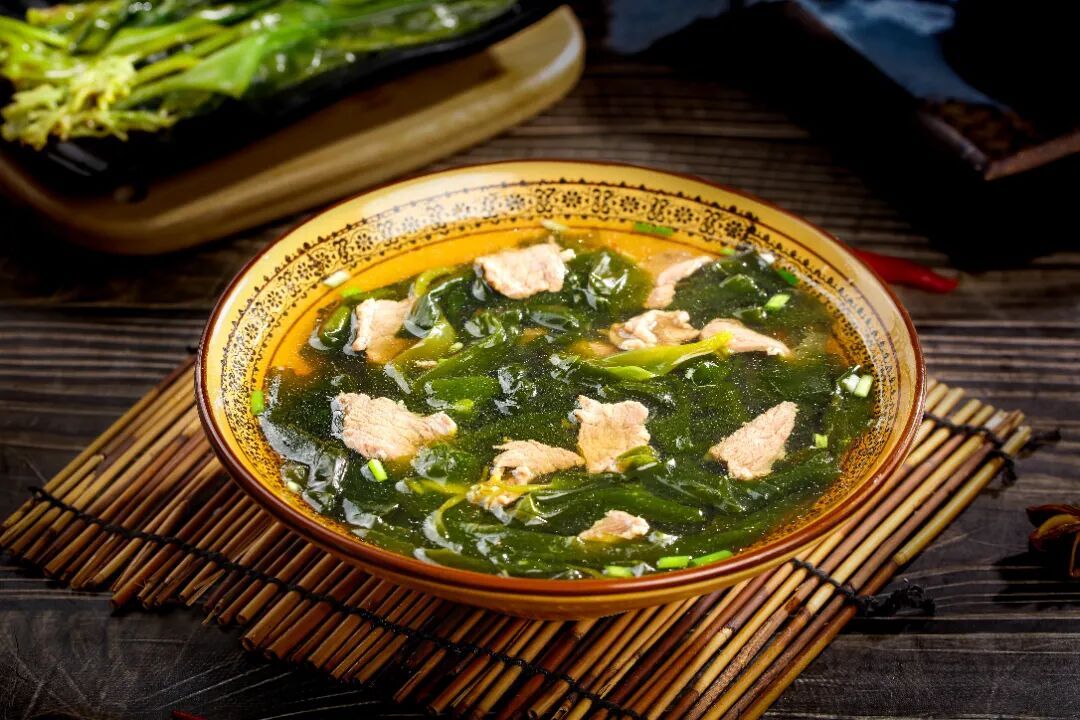 昆布决明子瘦肉汤丨周末美食