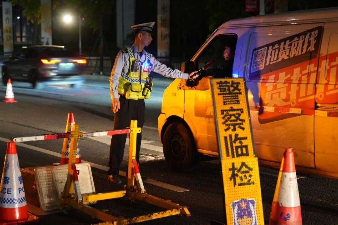 春运明日启动，高速公路免费通行时间确定！交警提醒：广州将迎三波车流高峰