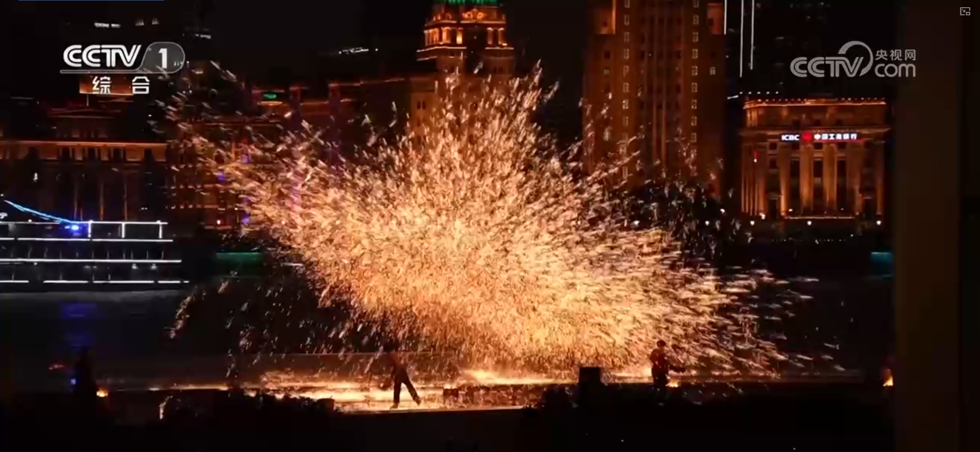 市场火、消费热、“马”上迎新春!各地举办多彩活动点亮传统中国年 市场火、消费热、“马”上迎新春!各地举办多彩活动点亮传统中国年