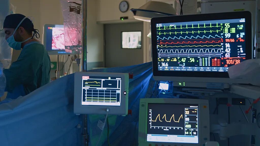 一口下去,男子被抢救10小时!只因紫菜汤内误放了干燥剂