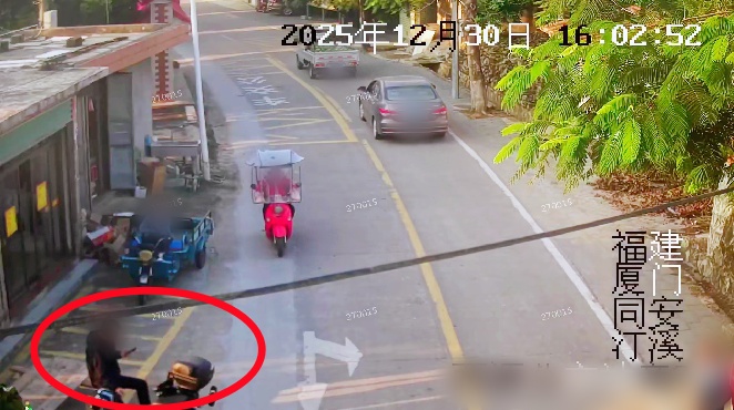 事发厦门同安,一男子背包遗失,报警并印制200份寻物启事,18小时后包找到了! 事发厦门同安,一男子背包遗失,报警并印制200份寻物启事,18小时后包找到了!