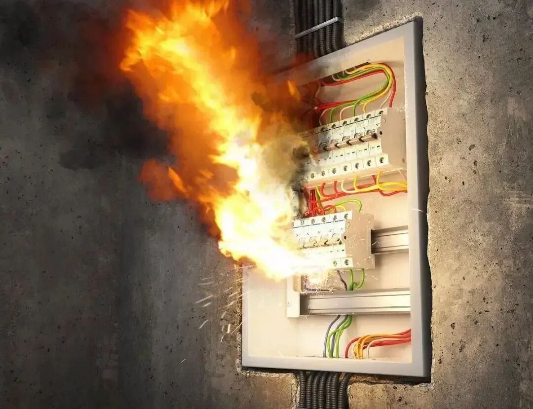 手都电黑了，这个生活误区太致命！