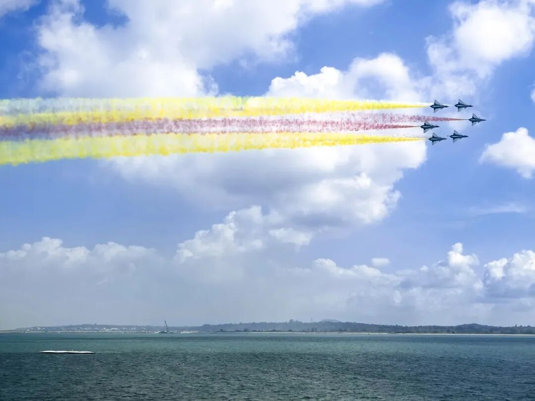 全新阵容！八一飞行表演队即将精彩亮相