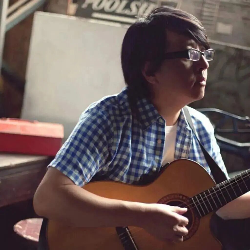 再不能“听袁惟仁弹吉他”！那英、薛之谦、张宇、游鸿明、朱孝天发文悼念……